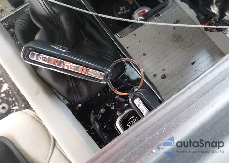 2020 Volvo S60 T6 Momentum z USA, uszkodzony, nr VIN 7JRA22TK4LG042174